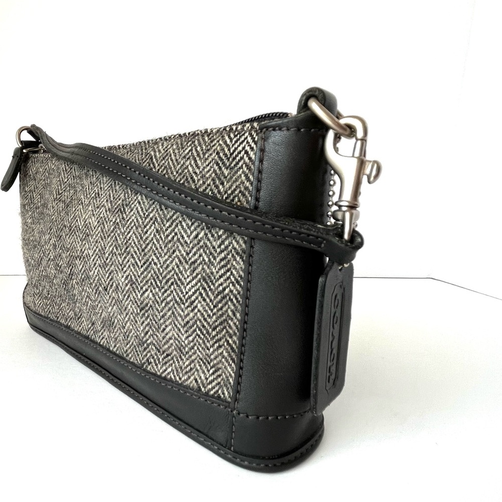 COACH VINTAGE BLEECKER TWEED DEMI ZIP, No. 6112 - Picture 9 of 10